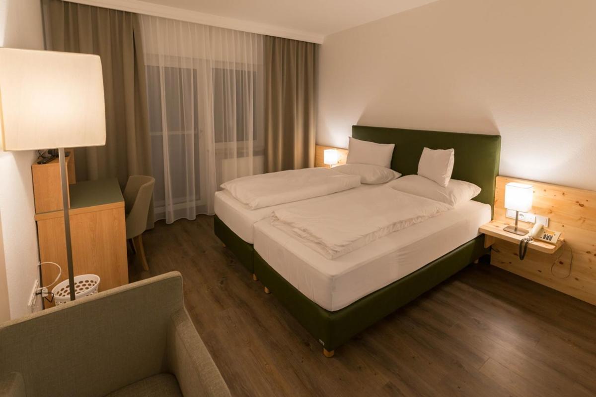 Hotel Gruenes Tuerl Bad Schallerbach Kültér fotó