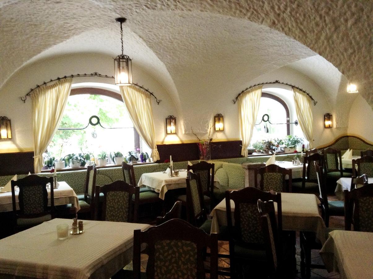 Hotel Gruenes Tuerl Bad Schallerbach Kültér fotó