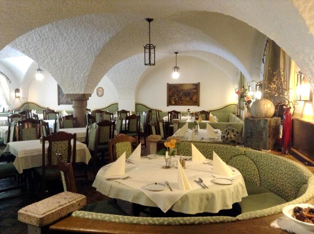 Hotel Gruenes Tuerl Bad Schallerbach Kültér fotó