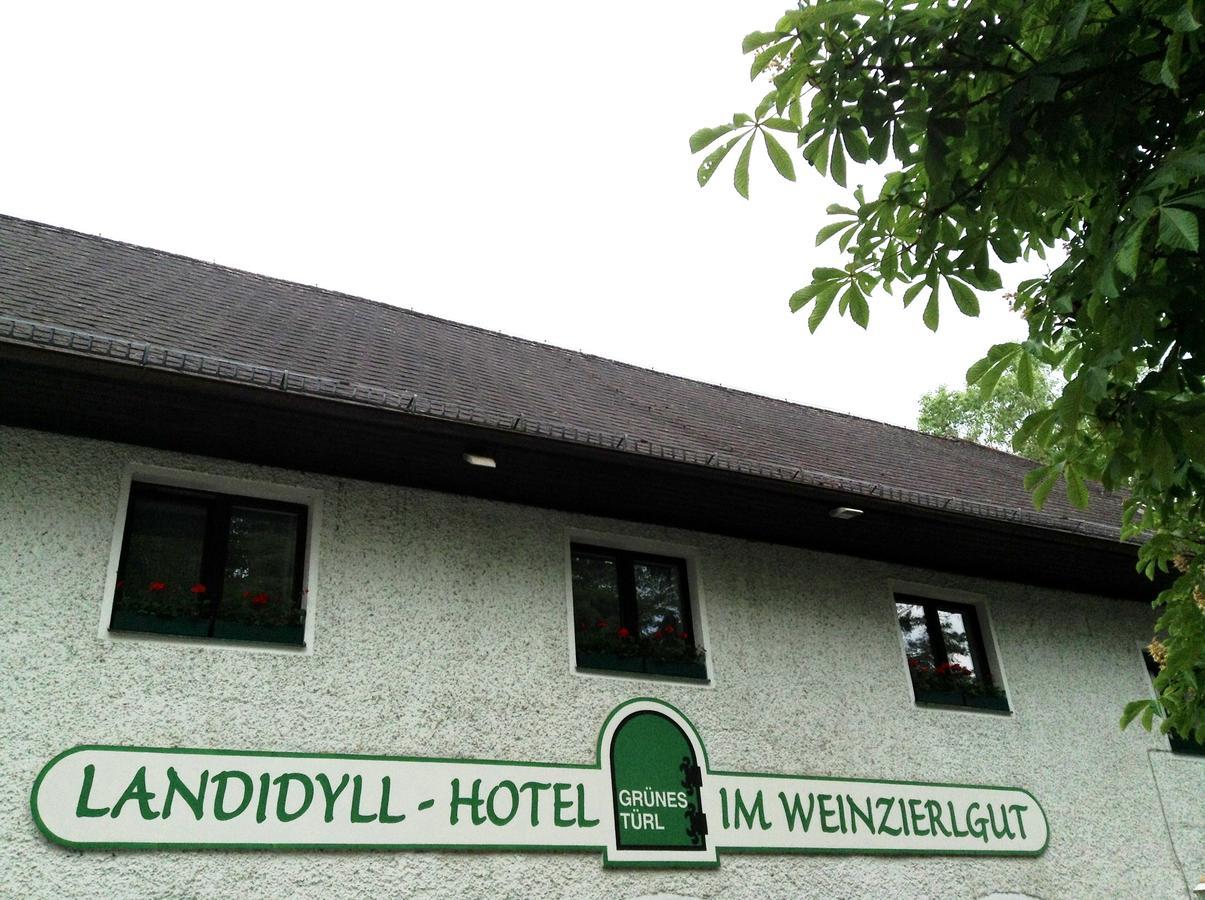 Hotel Gruenes Tuerl Bad Schallerbach Kültér fotó