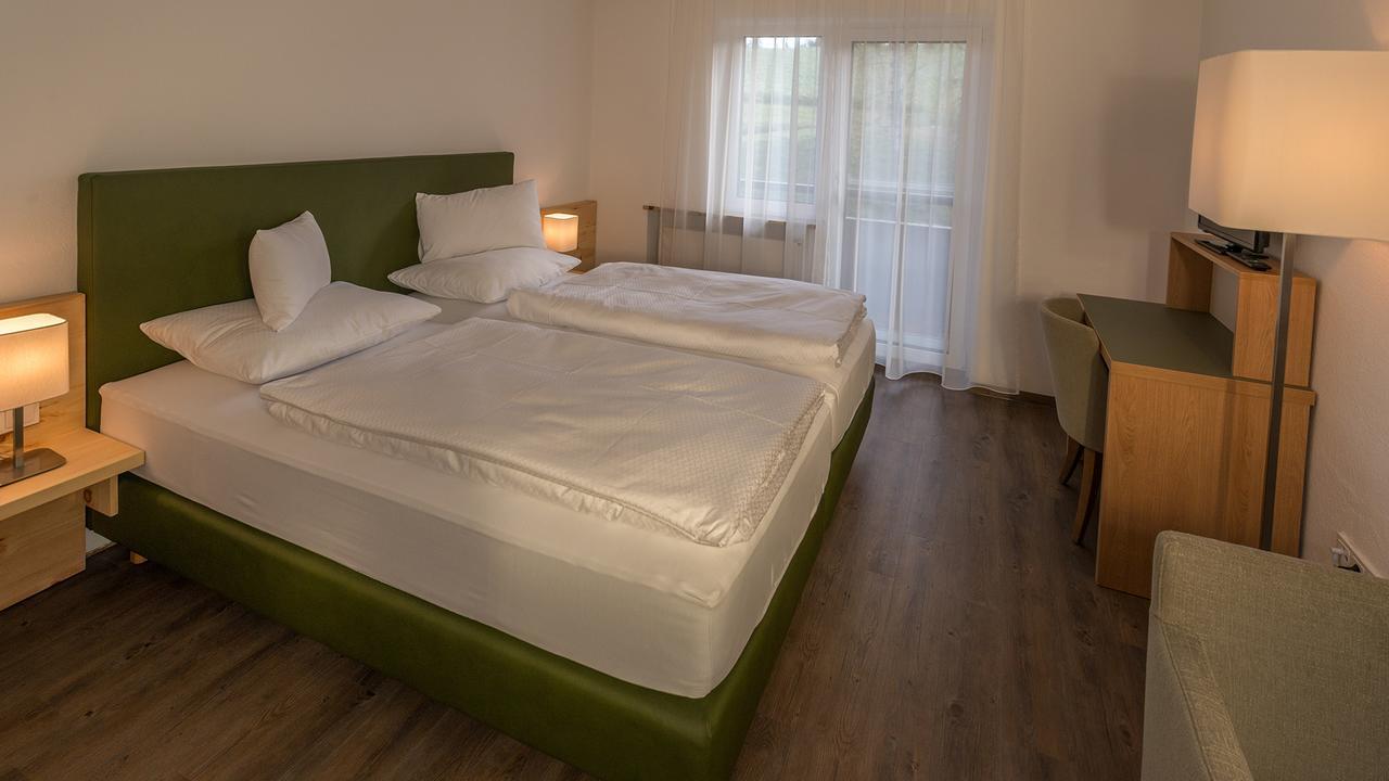 Hotel Gruenes Tuerl Bad Schallerbach Kültér fotó